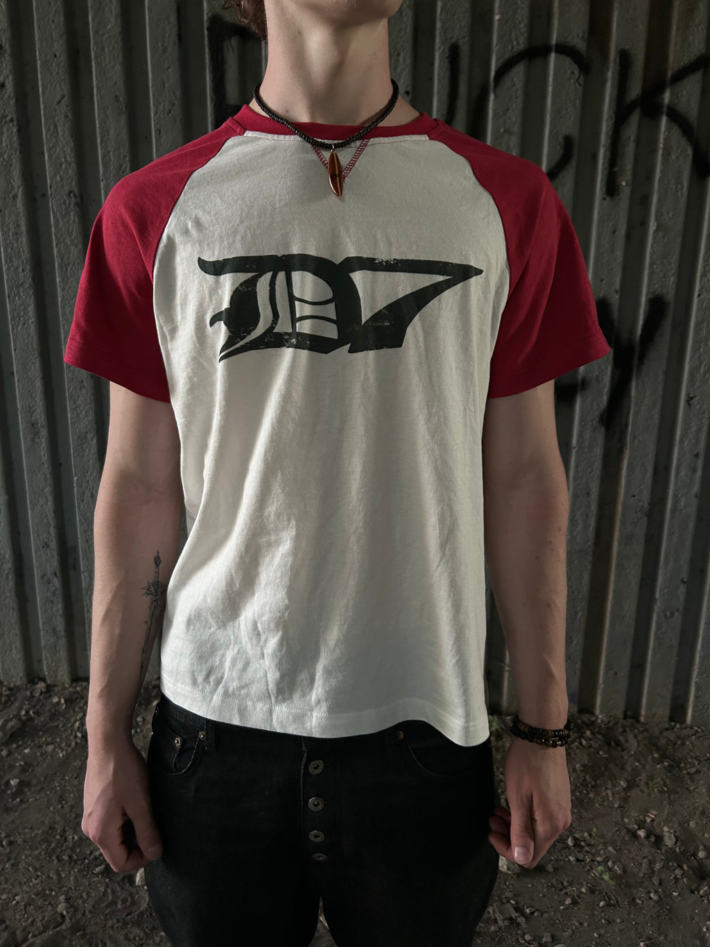 D7 Tee